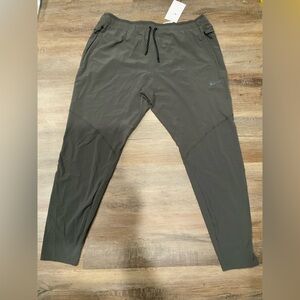 Nike Dri-Fit Run Division Phenom Running Pants Ash Grey FB6862-254 Men Sz XL
